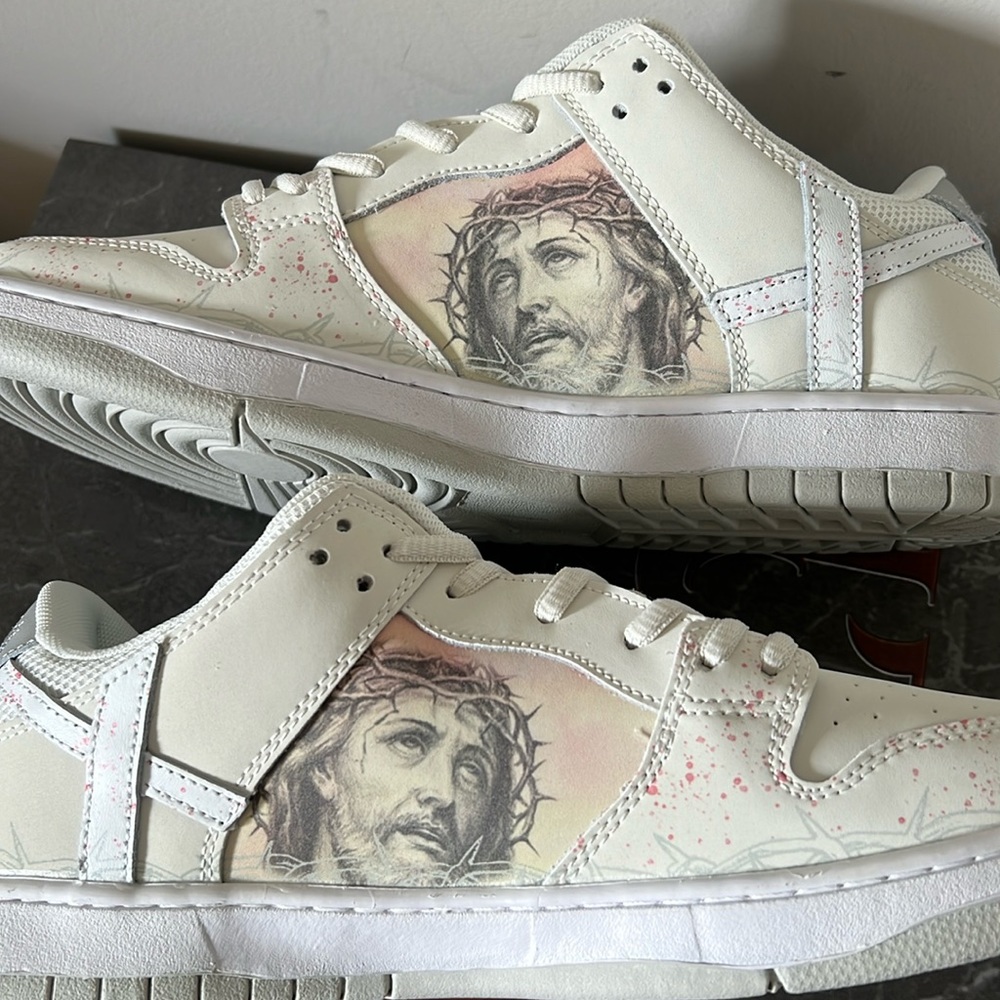 Kito Wares “The Passion of the Christ” Sneakers - Picture 8 of 12